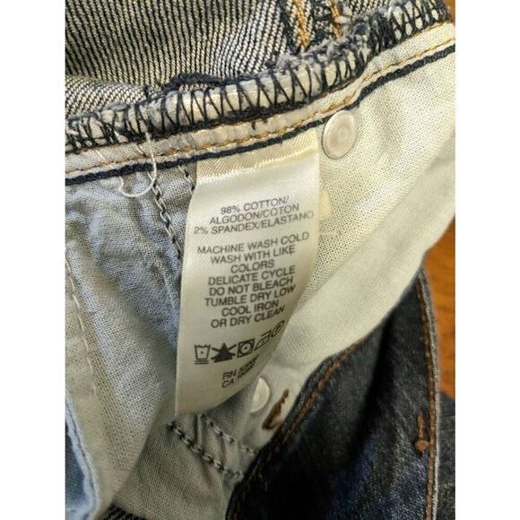 DKNY Jeans Shorts - Picture 6 of 6